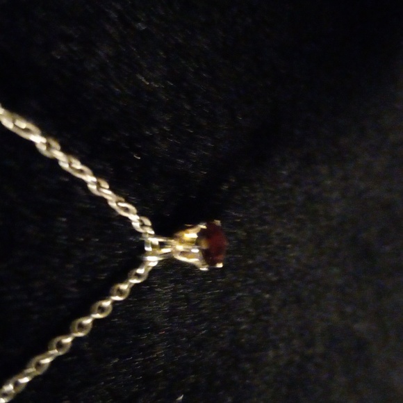 Birthstone pendant on a 16" chain - Picture 4 of 5